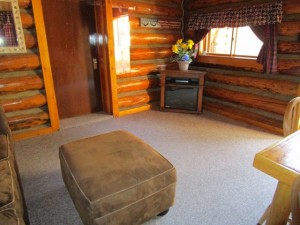 cabin and Lodging near Yellowstone